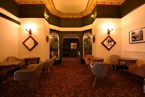 Bar (in der Unterkunft)