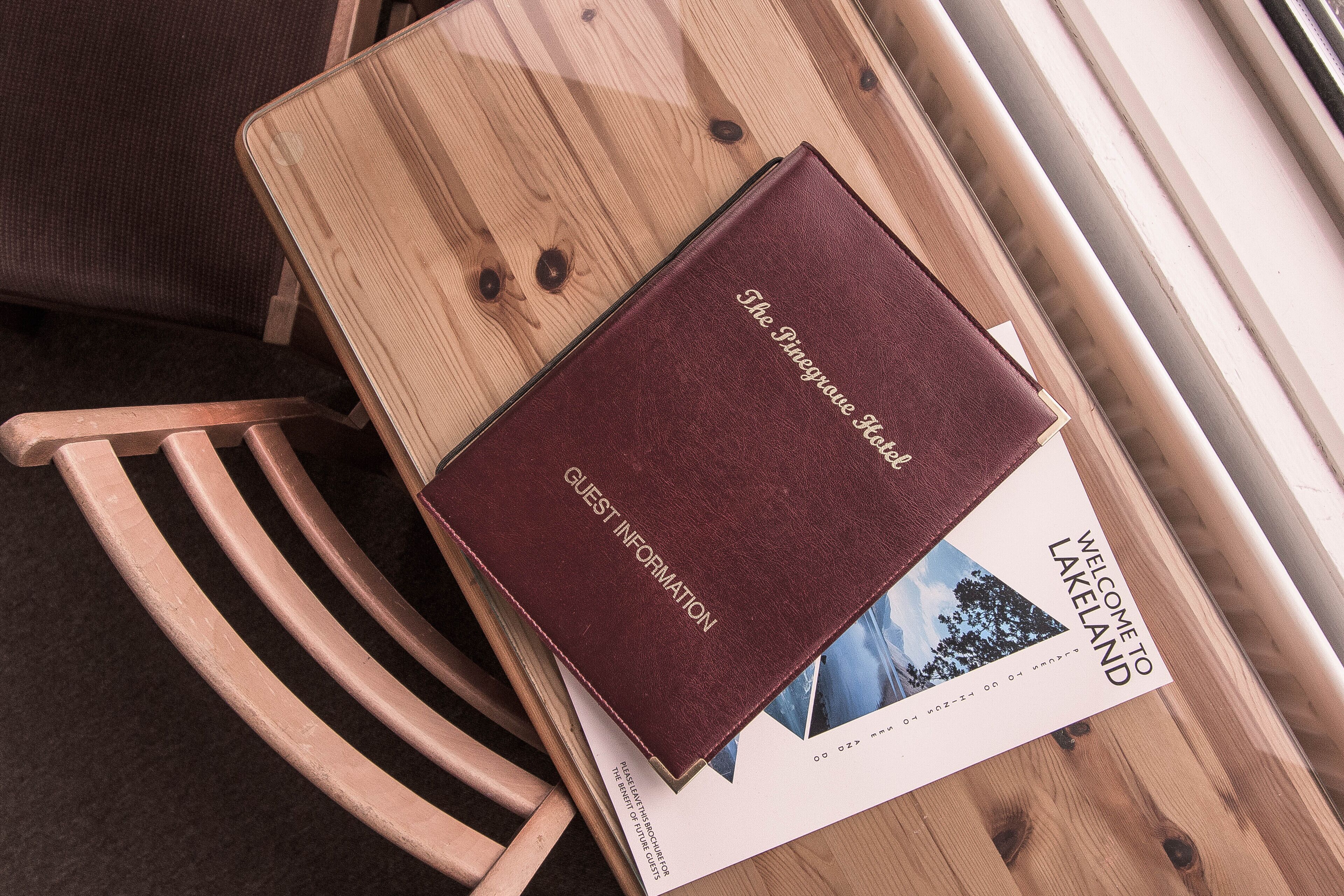 double room | 1 bedroom, individually decorated, individually furnished, desk