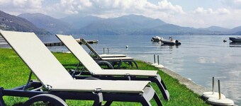 Residence Casa & Vela with private beach, Oggebbio
