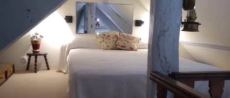1 bedroom, iron/ironing board, bed sheets