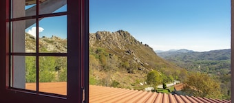Triple Room at the Castle Viewpoint in the heart of the Peneda-Gerês National Park
