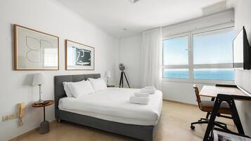 Departamento, 3 habitaciones | 3 habitaciones, escritorio y cortinas blackout