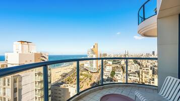 Departamento, 3 habitaciones | Balcón