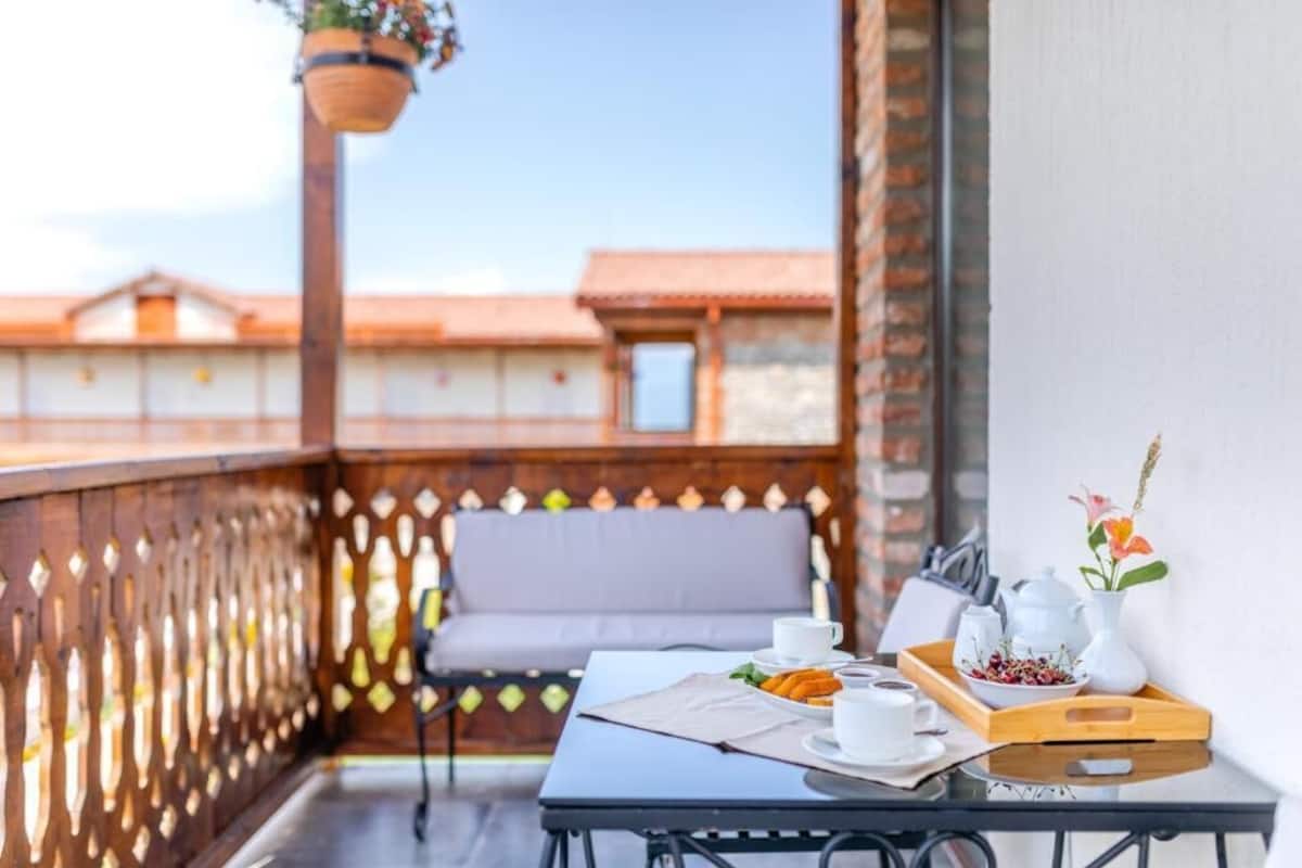 Kamar Double atau Twin Deluks, pemandangan kebun anggur | 1 kamar tidur, tempat tidur Select Comfort, dan minibar