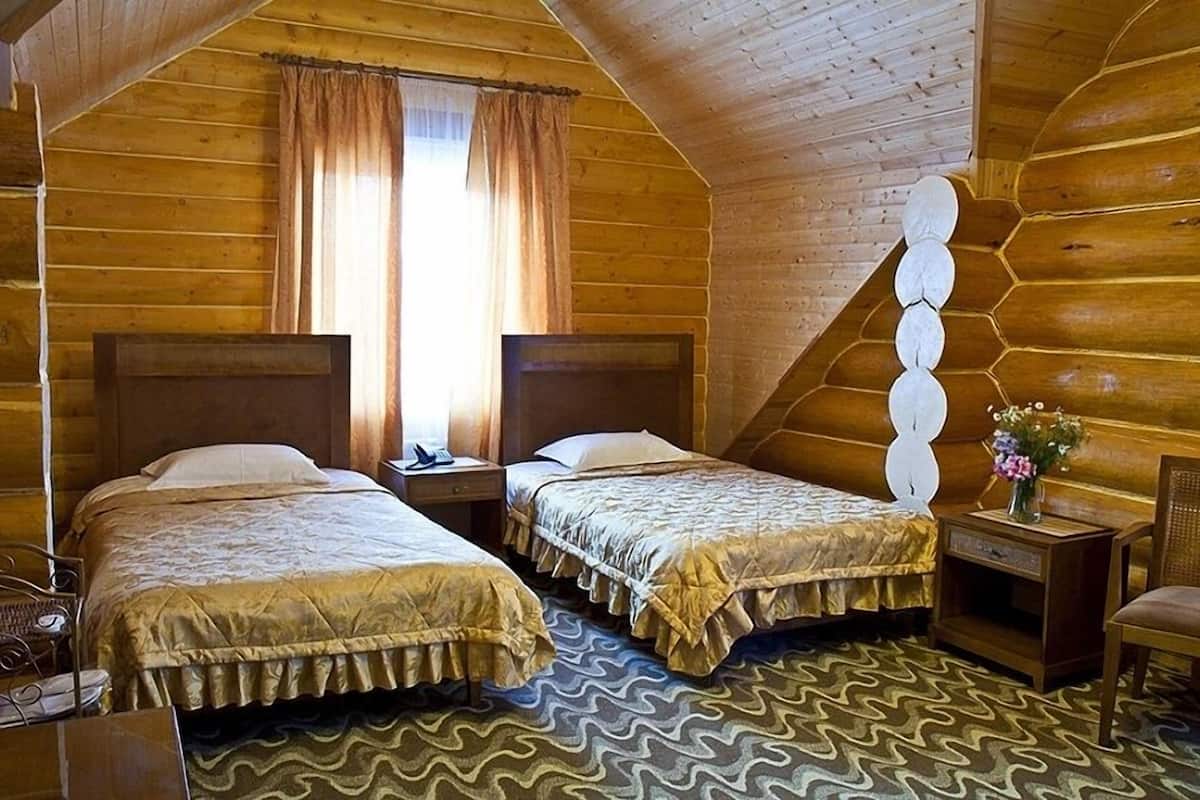 Kamar Twin Comfort | 1 kamar tidur, minibar, brankas, dan tirai kedap cahaya