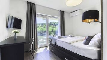 3 habitaciones, tabla de planchar con plancha y wifi gratis