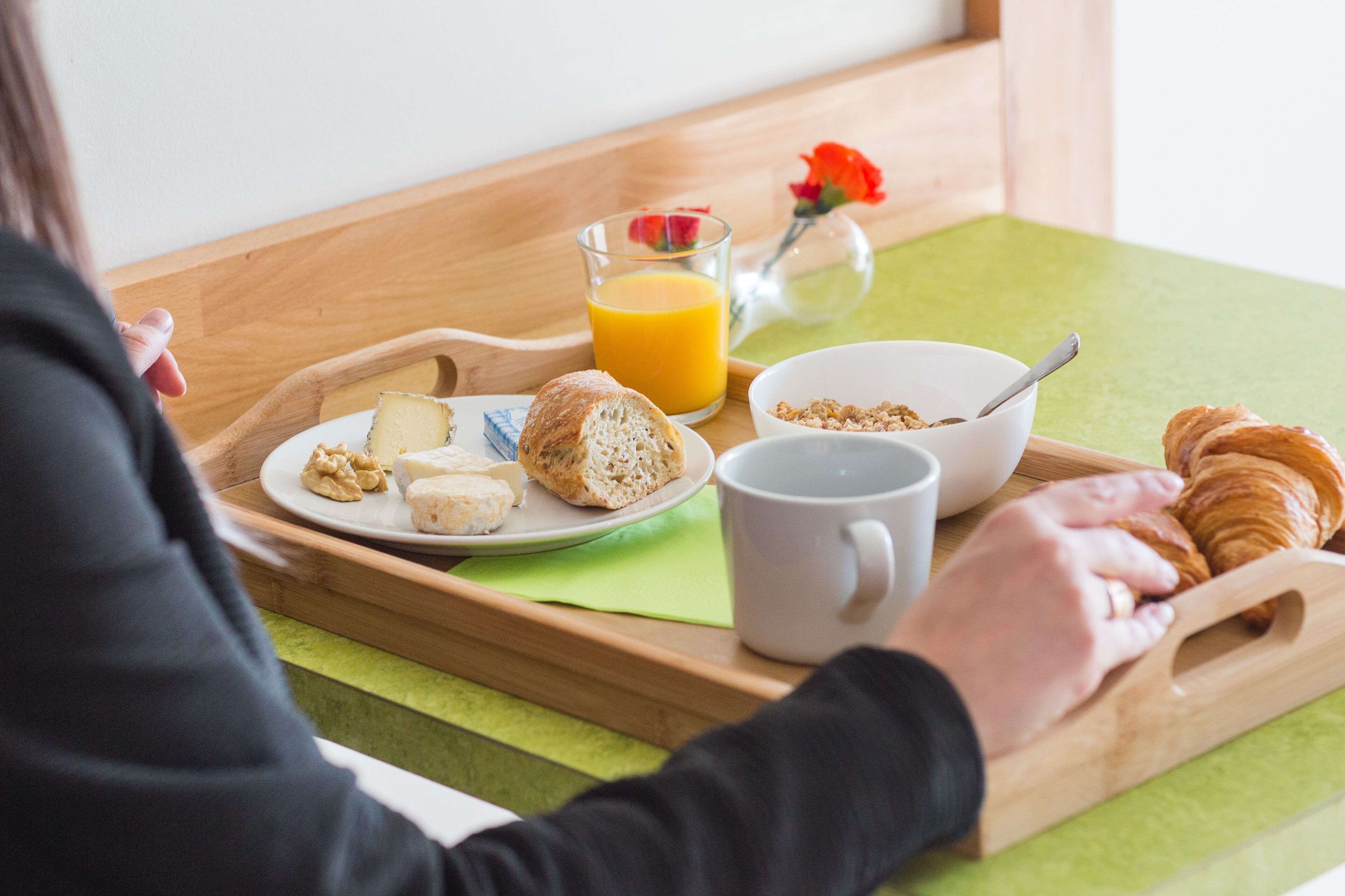 daily continental breakfast (eur 12 per person)