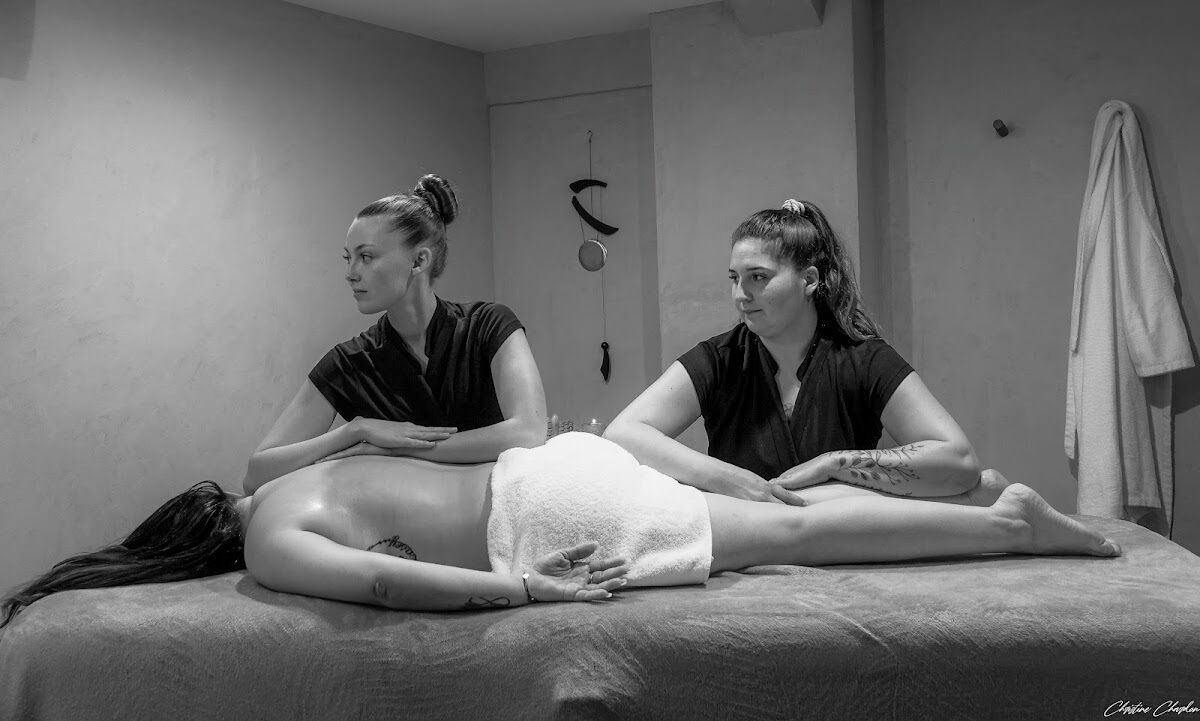 Sauna, baño de vapor y masajes 