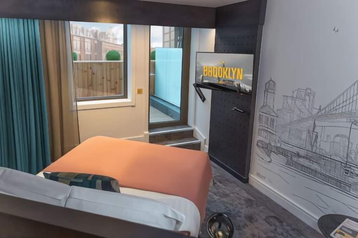 1 slaapkamer, een kluis op de kamer, individueel gedecoreerd