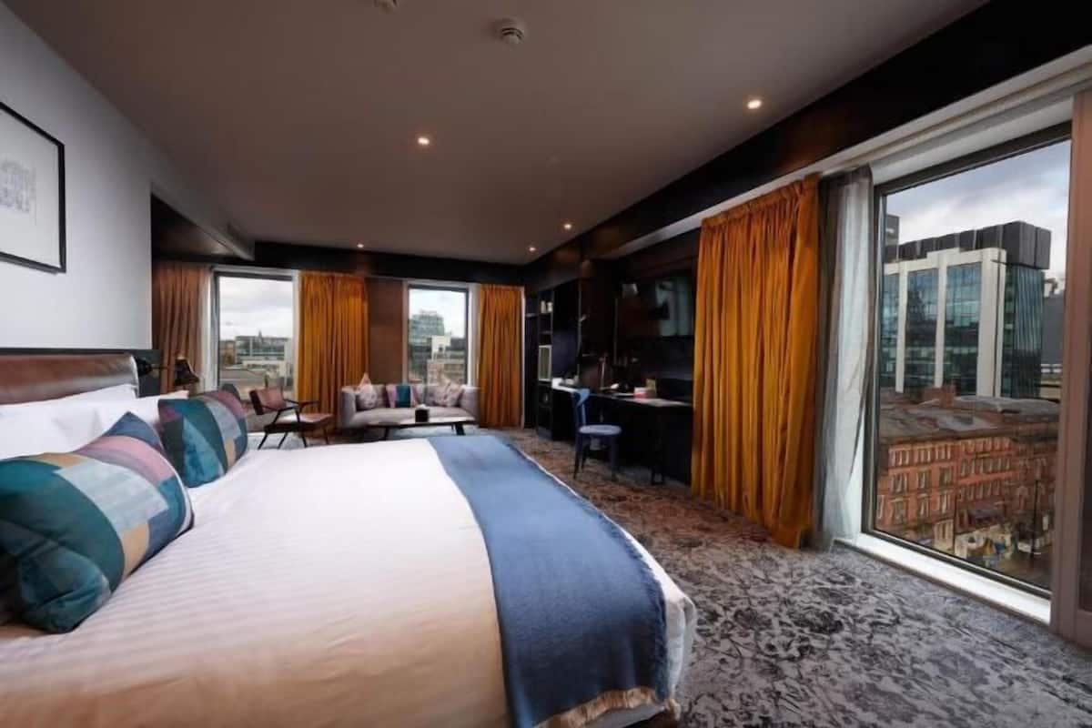 1 slaapkamer, een kluis op de kamer, individueel gedecoreerd