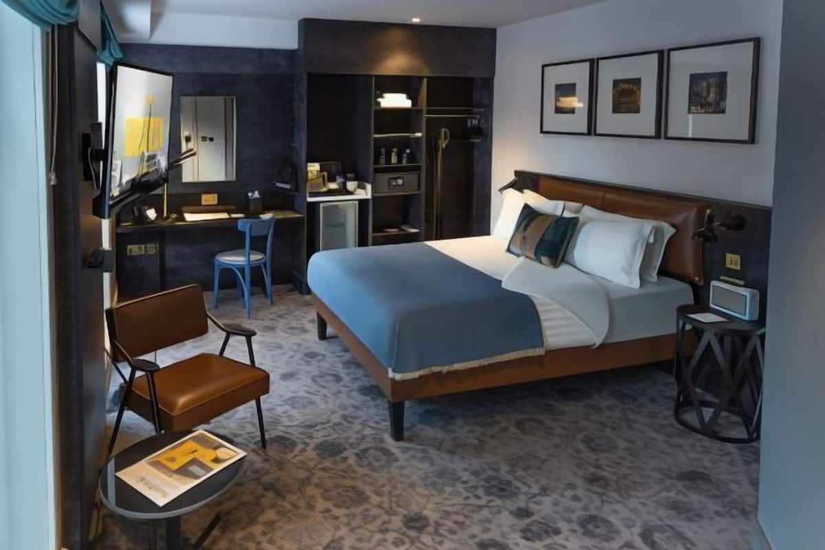 1 slaapkamer, een kluis op de kamer, individueel gedecoreerd