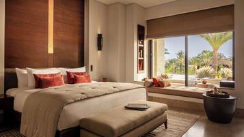 Deluxe Garden View Suite | 1 chambre, literie de qualité supérieure, minibar