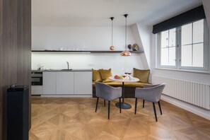 ซูพีเรียสตูิดิโอ | บริเวณนั่งเล่น | ทีวี