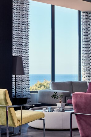 3 quầy bar/khu lounge 