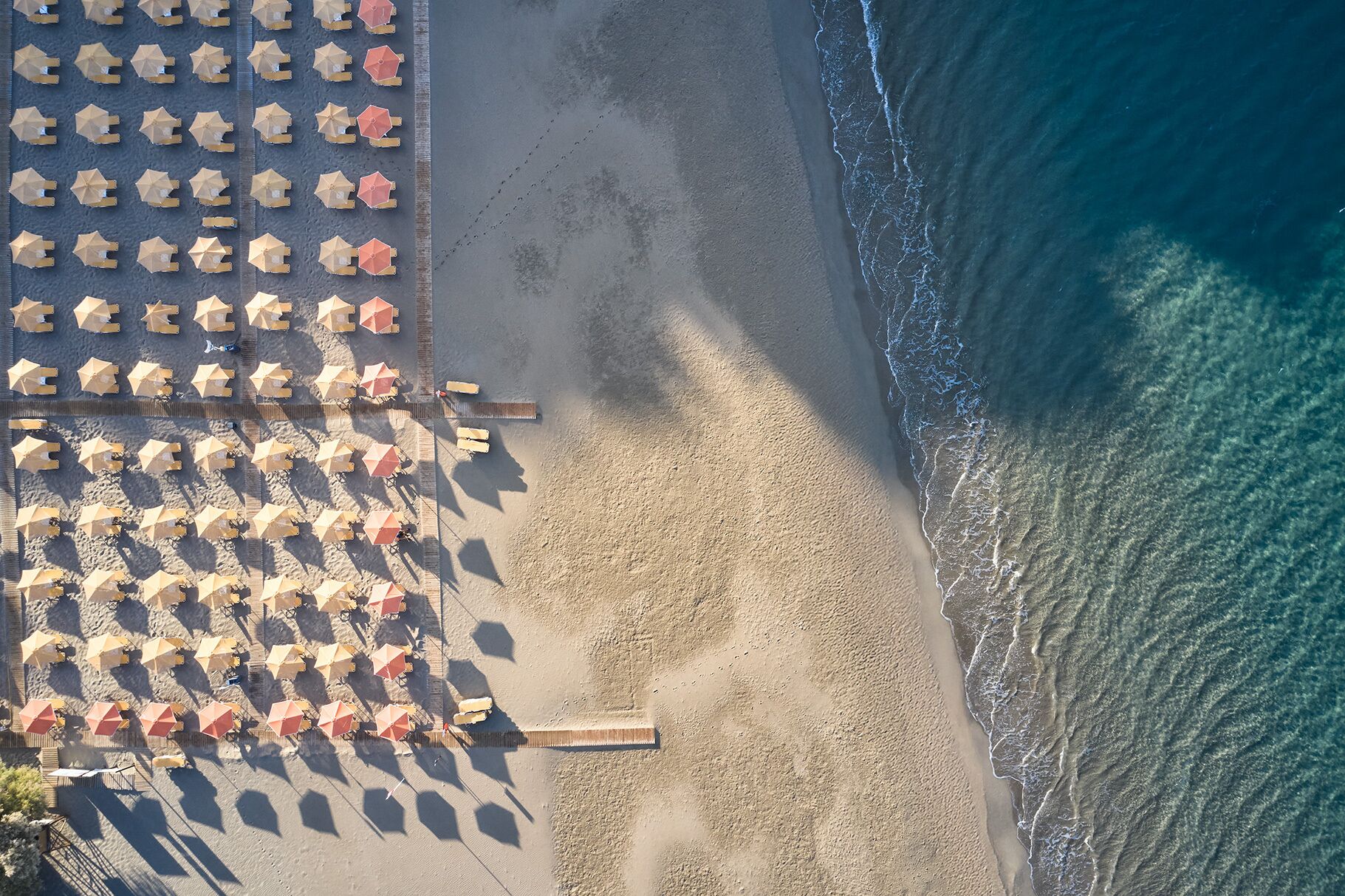 På stranden