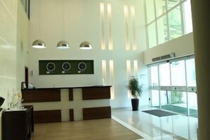 Lobby - Green Hoteis (CABO FRIO)