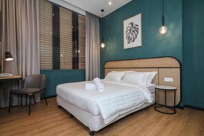 1 bedroom, iron/ironing board, free WiFi, bed sheets - KLCC Chinatown Deluxe 2 Pax Suite (Kuala Lumpur)