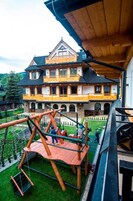 Children's play area - outdoor