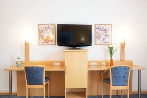 Television - Miratel Hotel (Mitterteich)