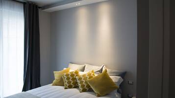 Deluxe Double or Twin Room | 1 bedroom, desk, soundproofing, free cribs/infant beds