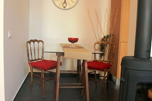Apartment, 1 Bedroom | Living area