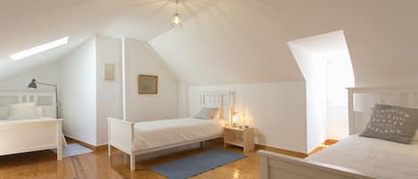 Apartment, 2 Schlafzimmer | 2 Schlafzimmer, Bügeleisen/Bügelbrett, Babybetten, kostenloses WLAN