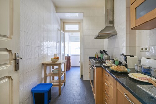 Renovated Spacious Baixa Apartment, By TimeCooler