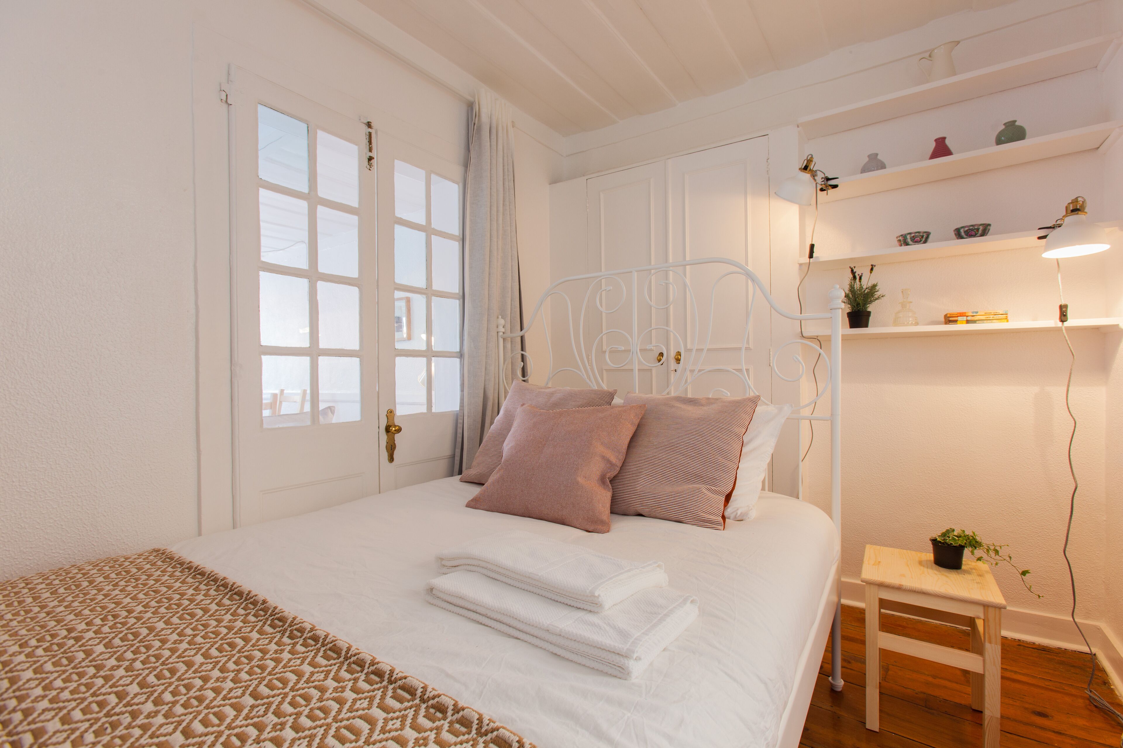 Apartment, 1 Bedroom | 1 bedroom, iron/ironing board, cots/infant beds, free WiFi