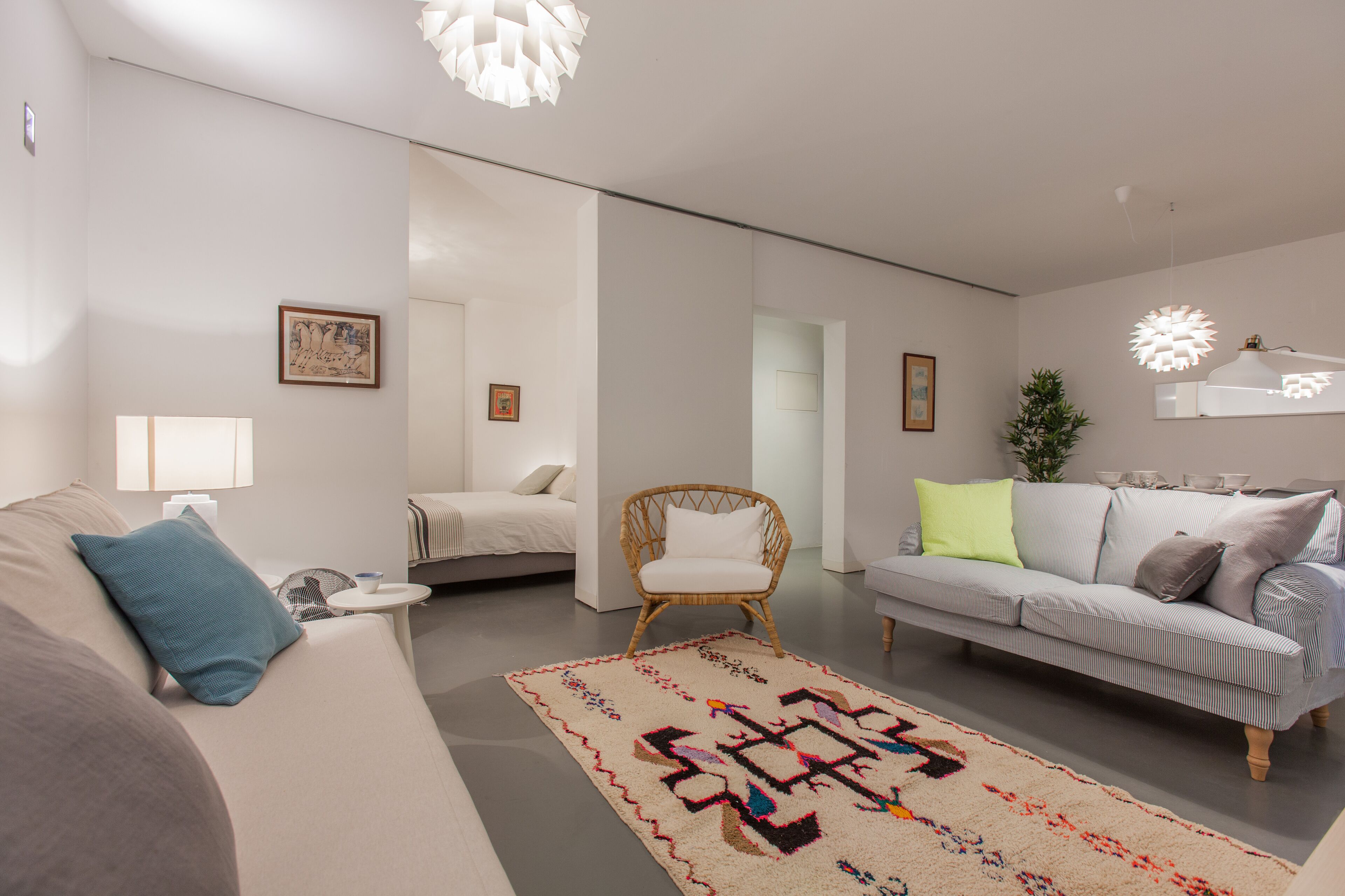 Apartamento, 2 habitaciones | Sala de estar | Una televisión de pantalla plana