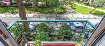 Sunny, Bright and Quiet Apartment, By TimeCooler