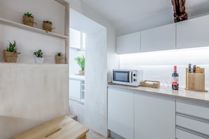 Apartment, 1 Bedroom | Private kitchen