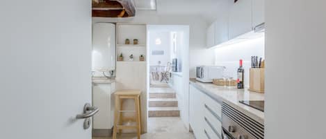 Apartment, 1 Bedroom | Private kitchen
