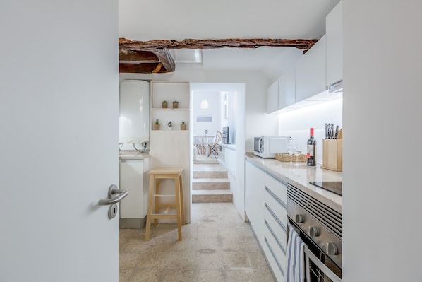 Apartment, 1 Bedroom | Private kitchen
