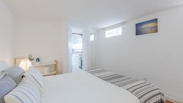 Apartment, 1 Bedroom | 1 bedroom, iron/ironing board, cots/infant beds, free WiFi
