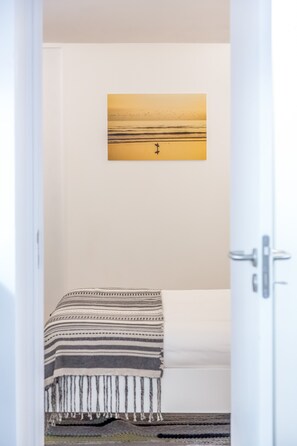 Flat-screen TV - Renovated Typical Baixa Apartment, By TimeCooler (Lisbon)