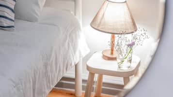 3 habitaciones, tabla de planchar con plancha, cunas y wifi gratis