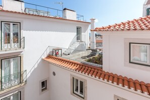 View from property - Light Filled Typical Apartment at Alfama, By TimeCooler (Lisbon)