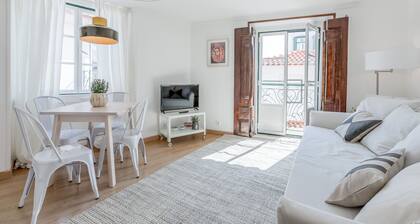 Light Filled Typical Apartment at Alfama, By TimeCooler
