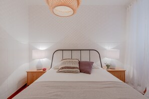 Appartement, 1 slaapkamer | 1 slaapkamer, een strijkplank/strijkijzer, babybedden (toeslag)