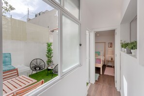 Interior - Sunny Apartment with Patio, By TimeCooler (Lisbon)