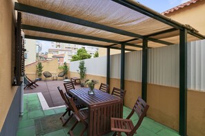 Apartment, 2 Bedrooms | Terrace/patio - Spacious and Renovated Apartment With Amazing Patio, By TimeCooler (Lisbon)