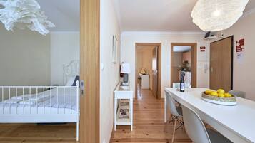 3 bedrooms, iron/ironing board, cots/infant beds, free WiFi