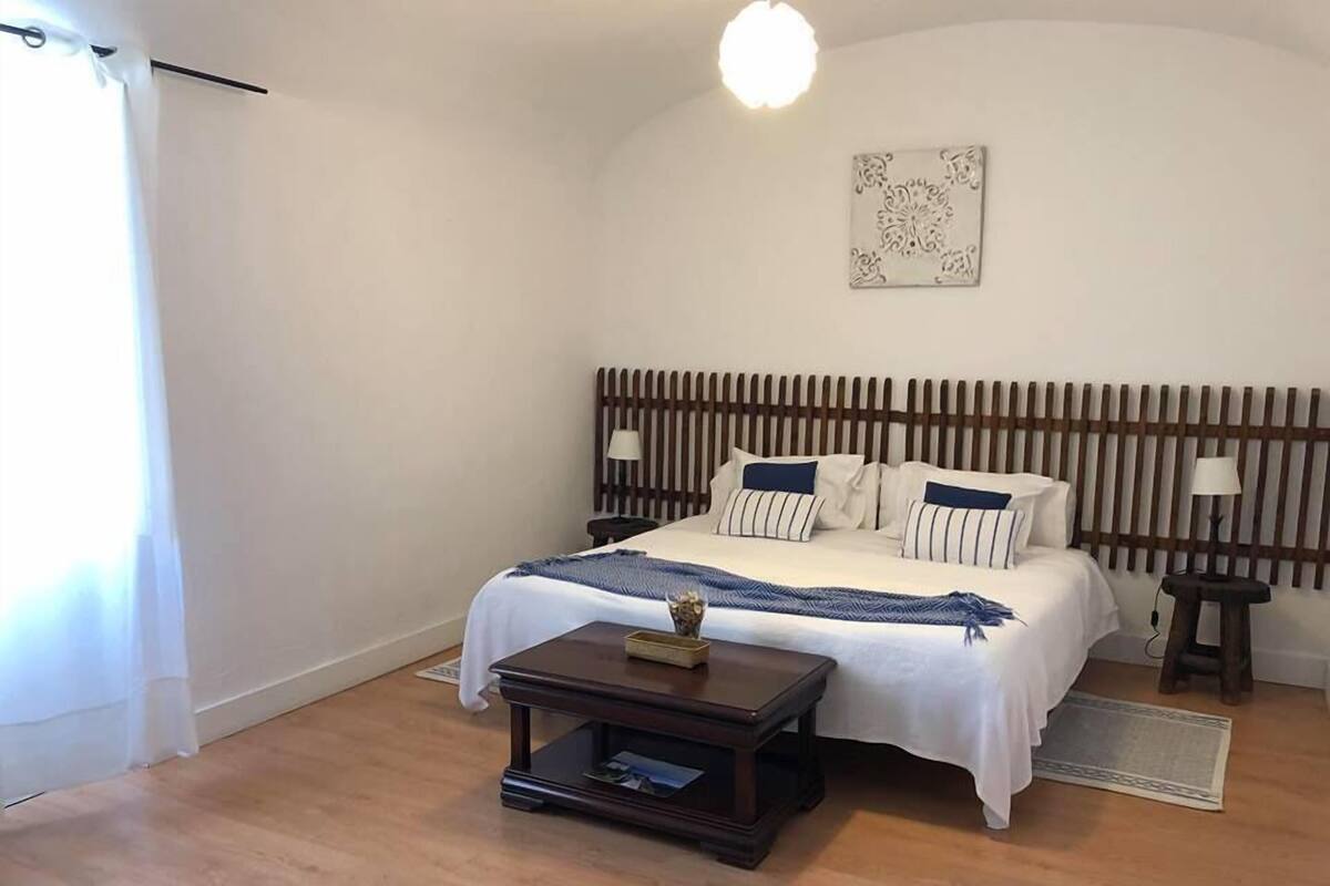 Family Suite | 3 bedrooms, free WiFi, bed sheets