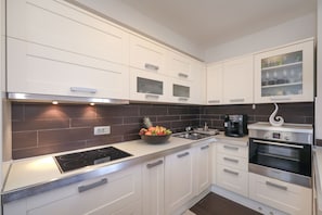 Fridge, microwave, oven, dishwasher