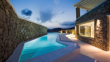 Pool | Outdoor pool