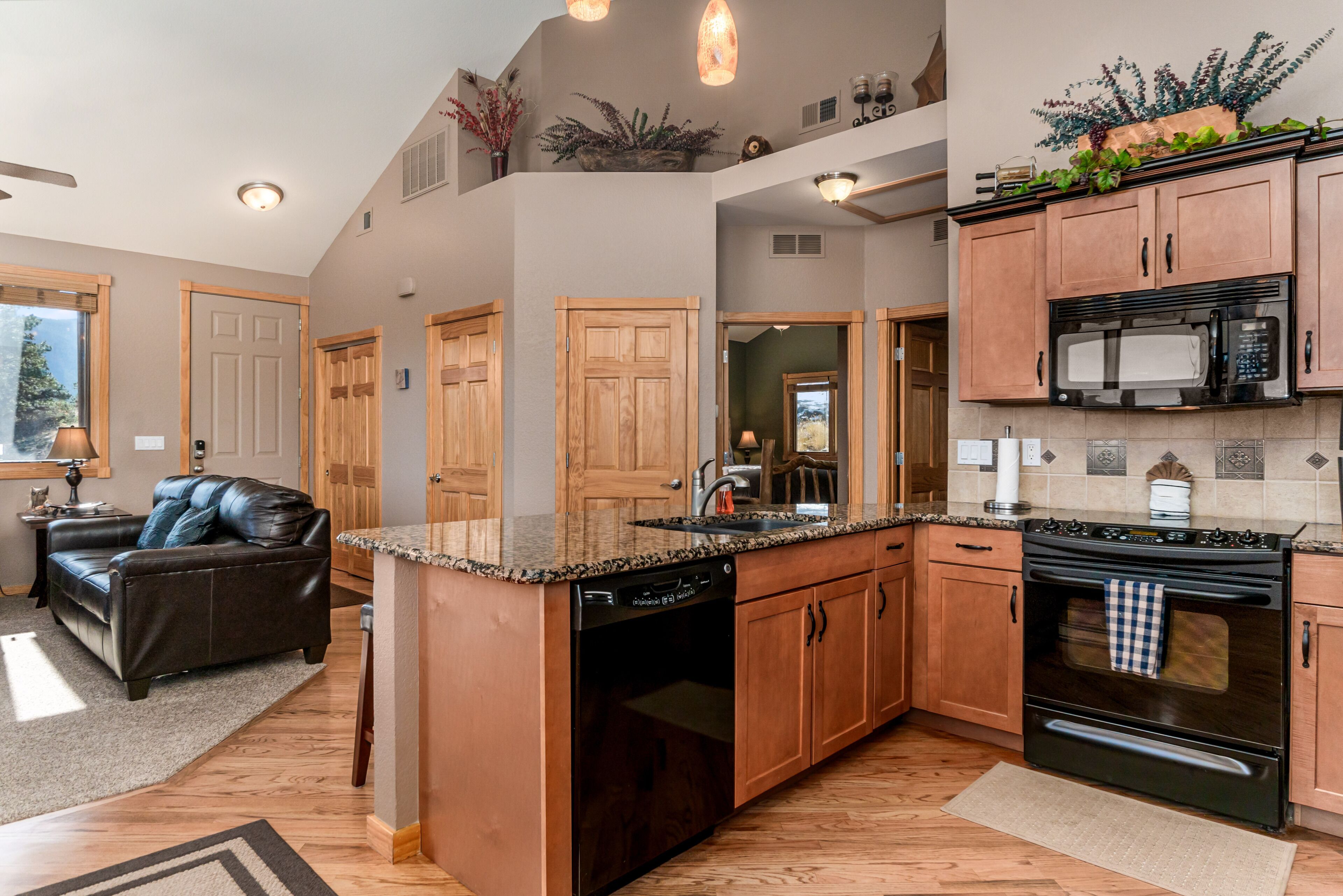 Eagle Cliff Mountain 29A - 2 Bedroom Condo - Lake/Mountain Views