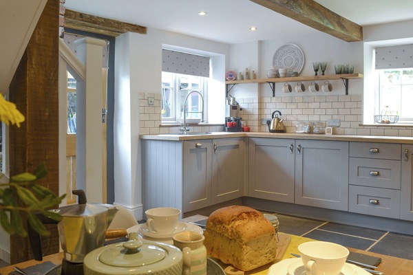 Well-equipped kitchen with dining space | Grace Cottage, High Bickington, near Great Torrington