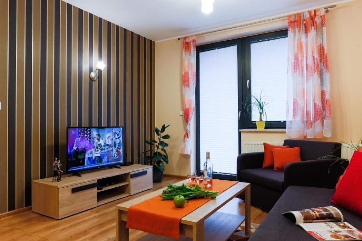 Apartment (Topaz) | Living area | Flat-screen TV