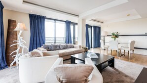 Ảnh chưa ph ân loại, 2 trong số 73 ảnh, nút