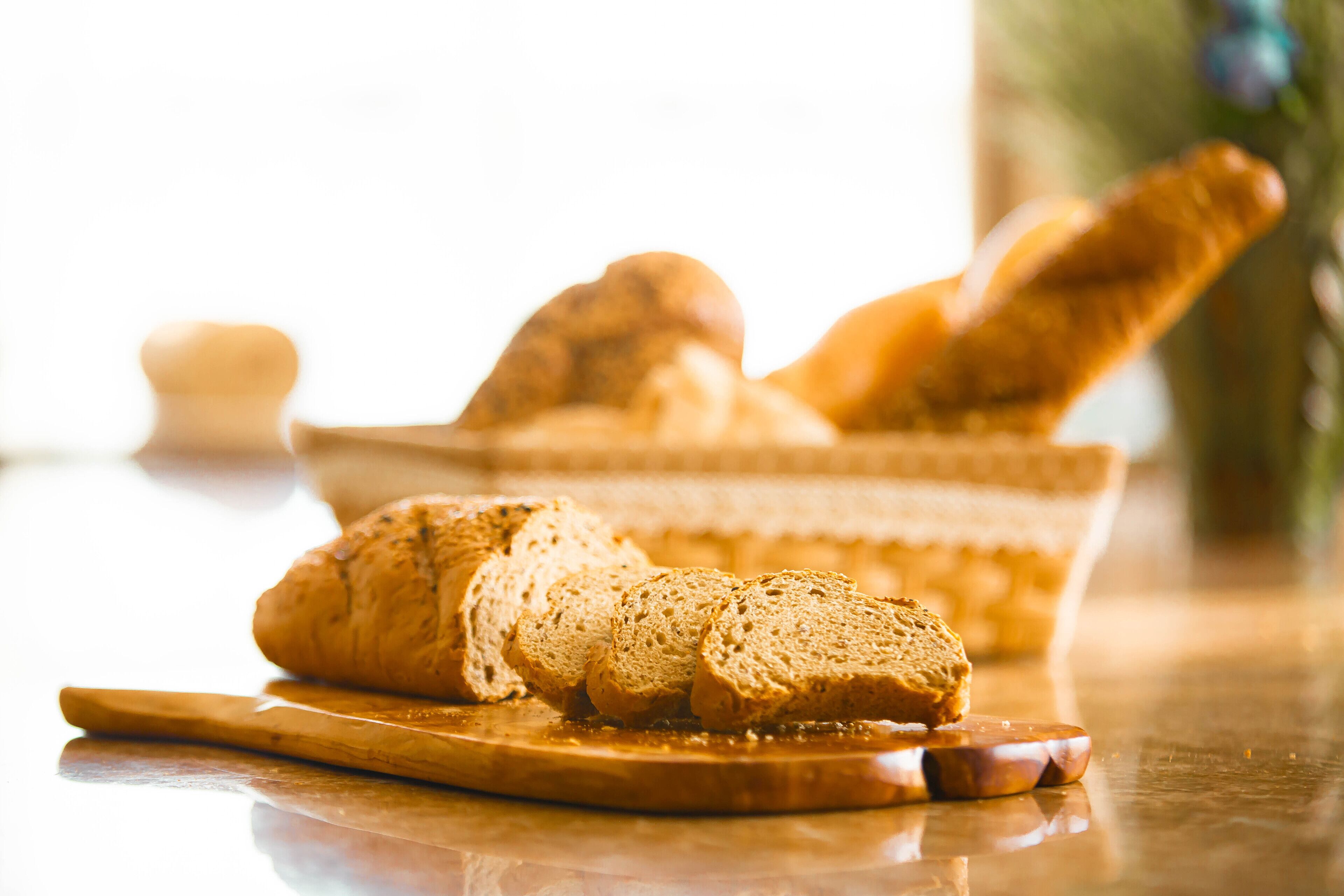 breakfast, lunch, dinner served; international cuisine